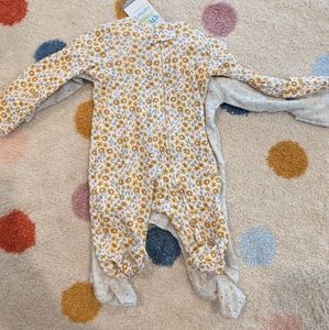 NWT Carter's footed pajamas